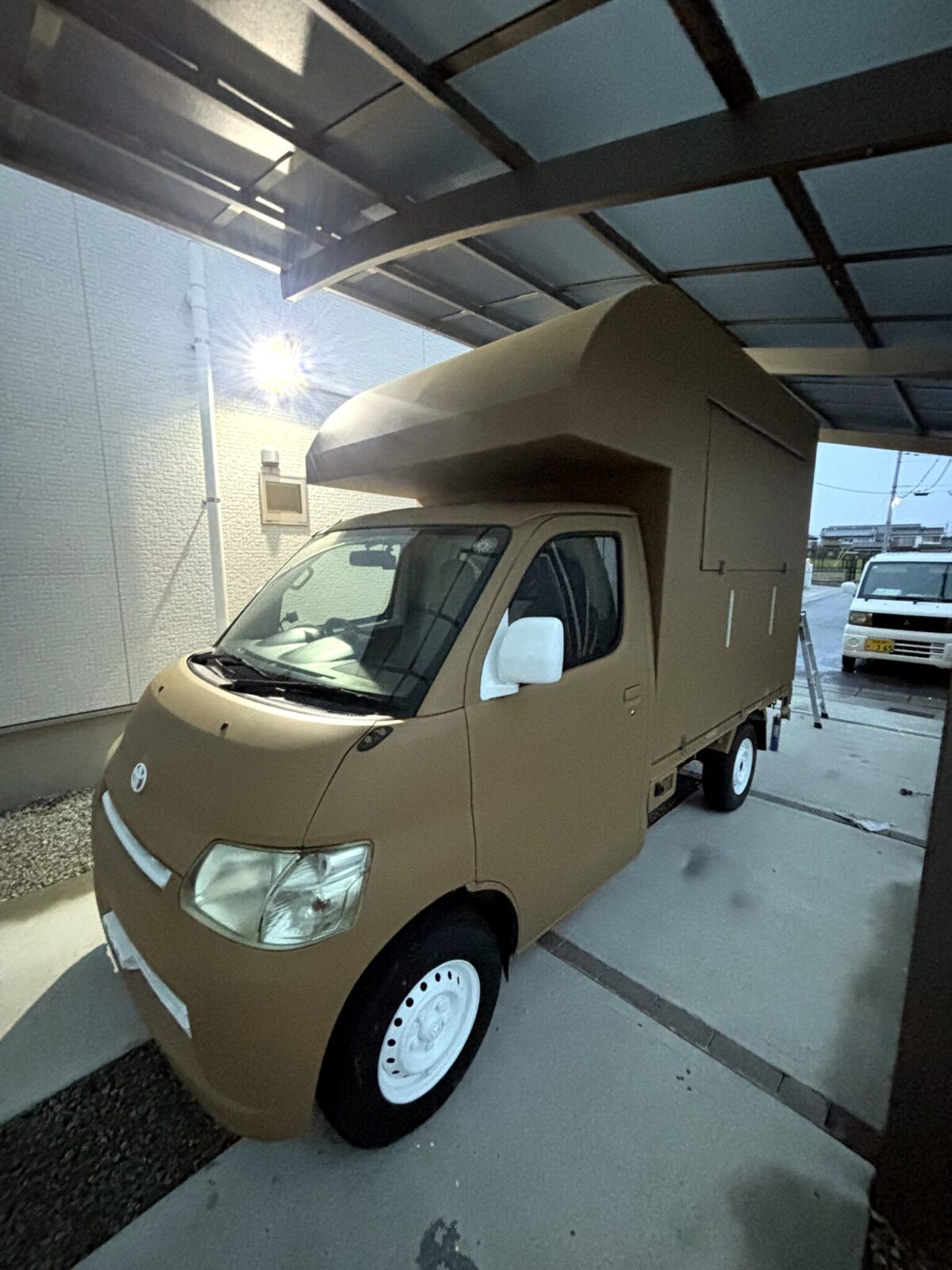 クレープデュロワシュプレームキッチンカー
